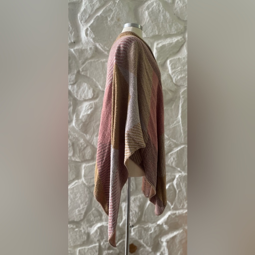 ❄️ World Market Brown Quilted Pattern Poncho Shrug OS - Picture 4 of 8